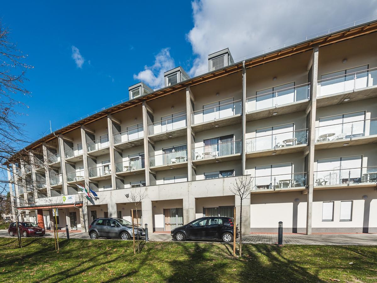 Harkanyi Psoriasis Centrum Exterior foto
